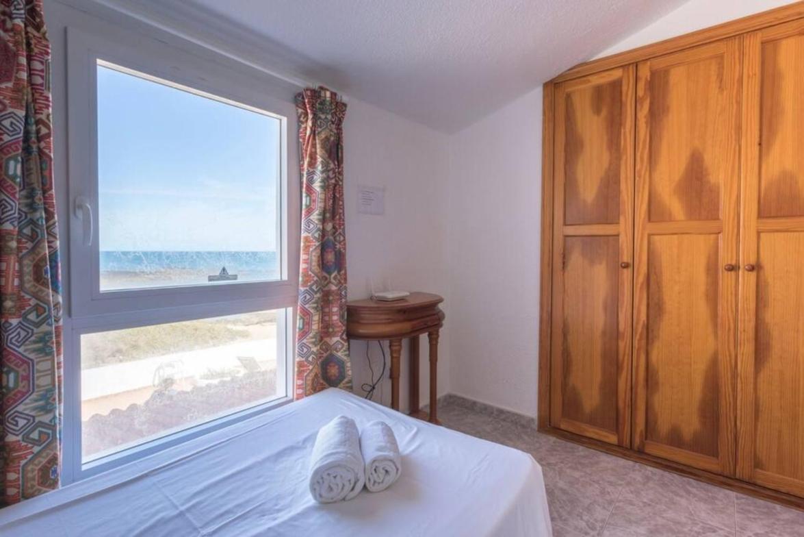 Corralejo Beachfront Villa Remos With Lobos Island View, Private Pool, Wifi & Bbq By Amazzzing Travel Ngoại thất bức ảnh